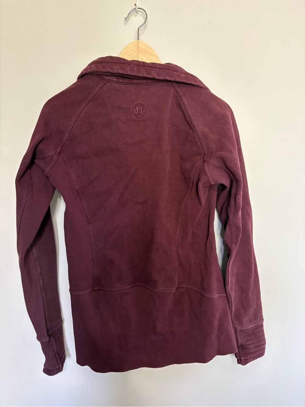 lululemon athletica Sweater in Cassis - Picture 2 of 3